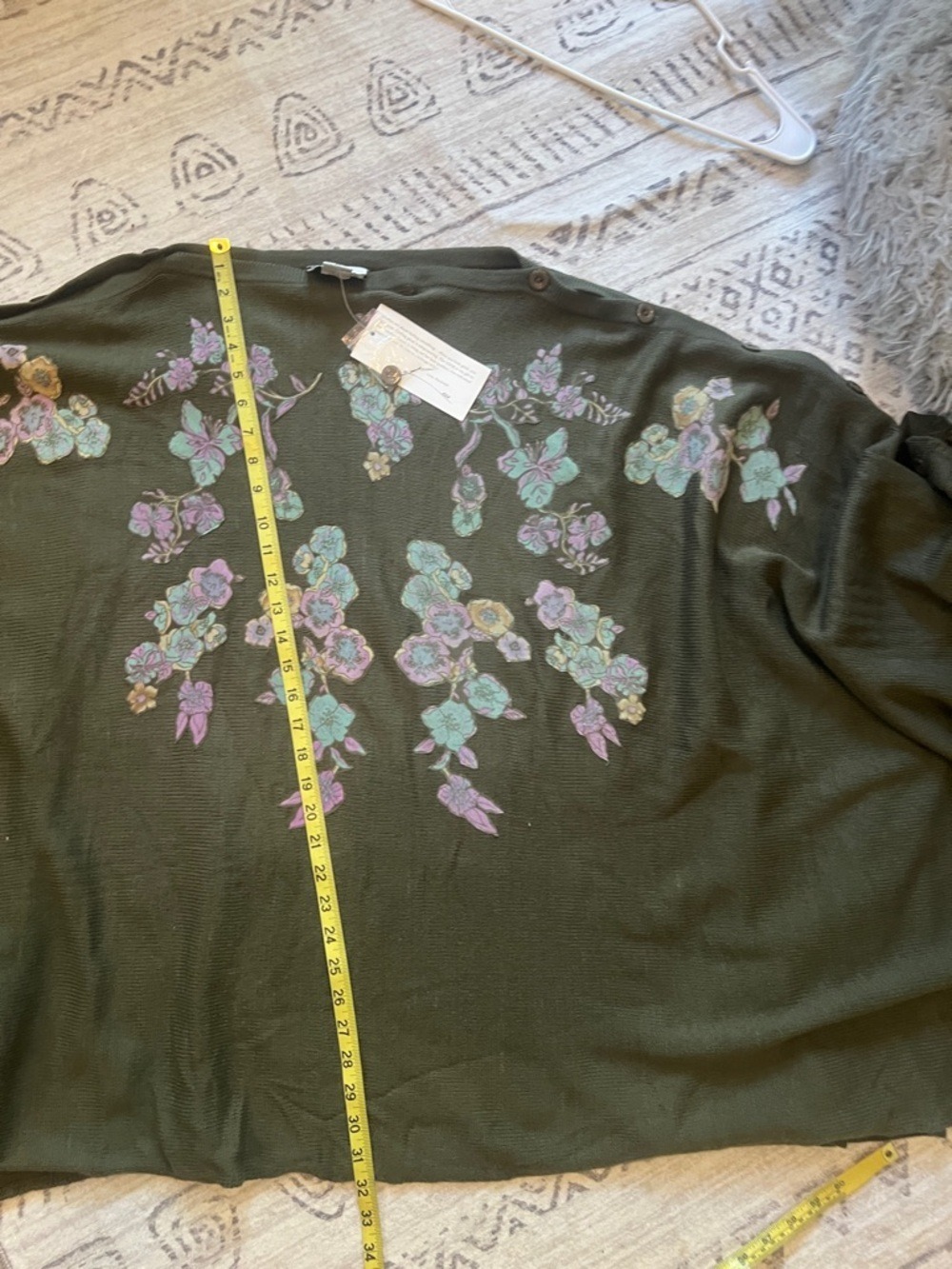 Randolph Duke Olive Knit Pullover with Pastel Floral Accents - Picture 7 of 8